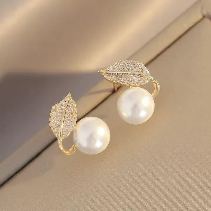 Leaf Pearl Earrings