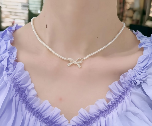 Bow Shape Pearl Pendant Necklace