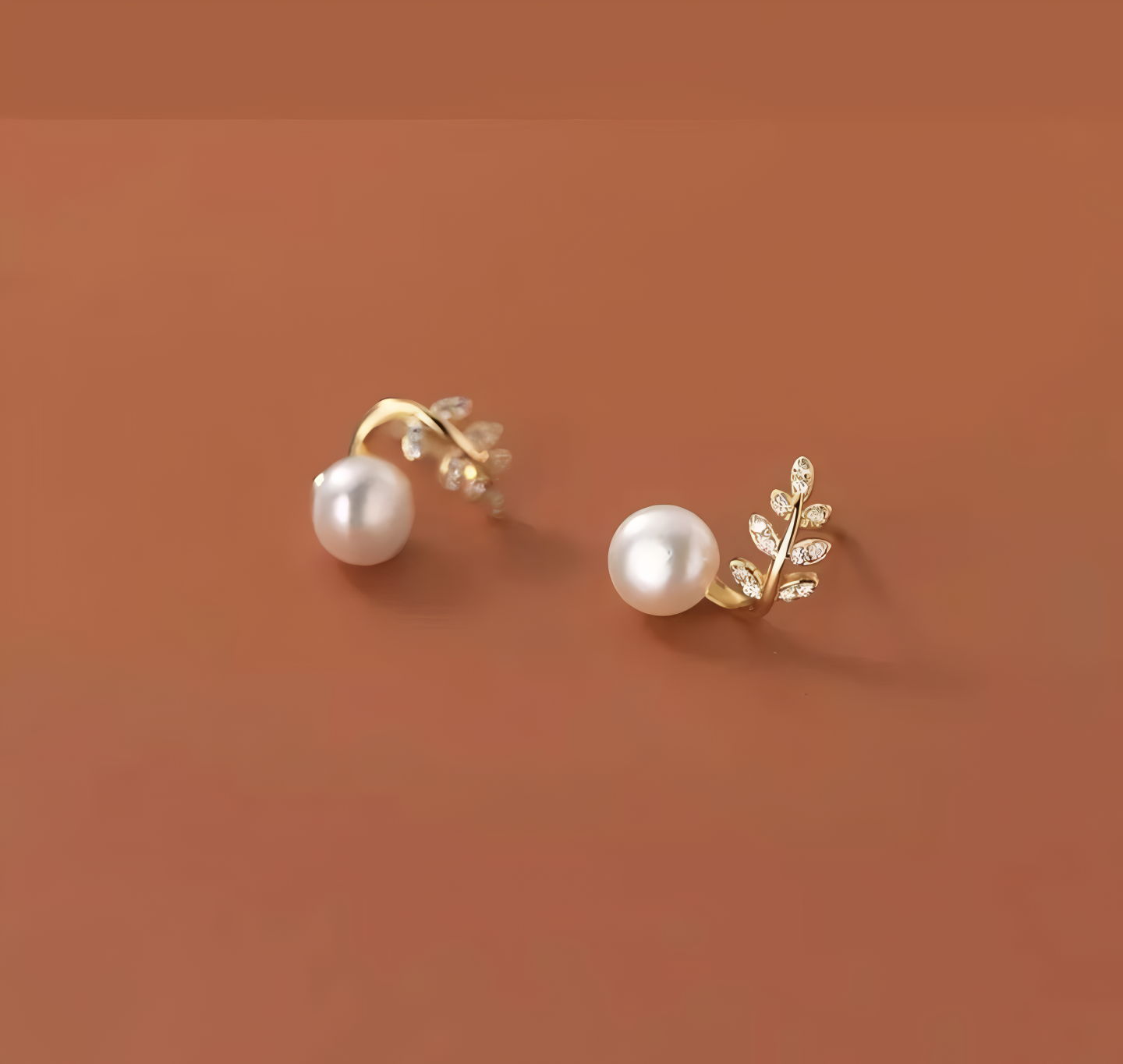 Elegant Leaf Pearl Korean Earrings