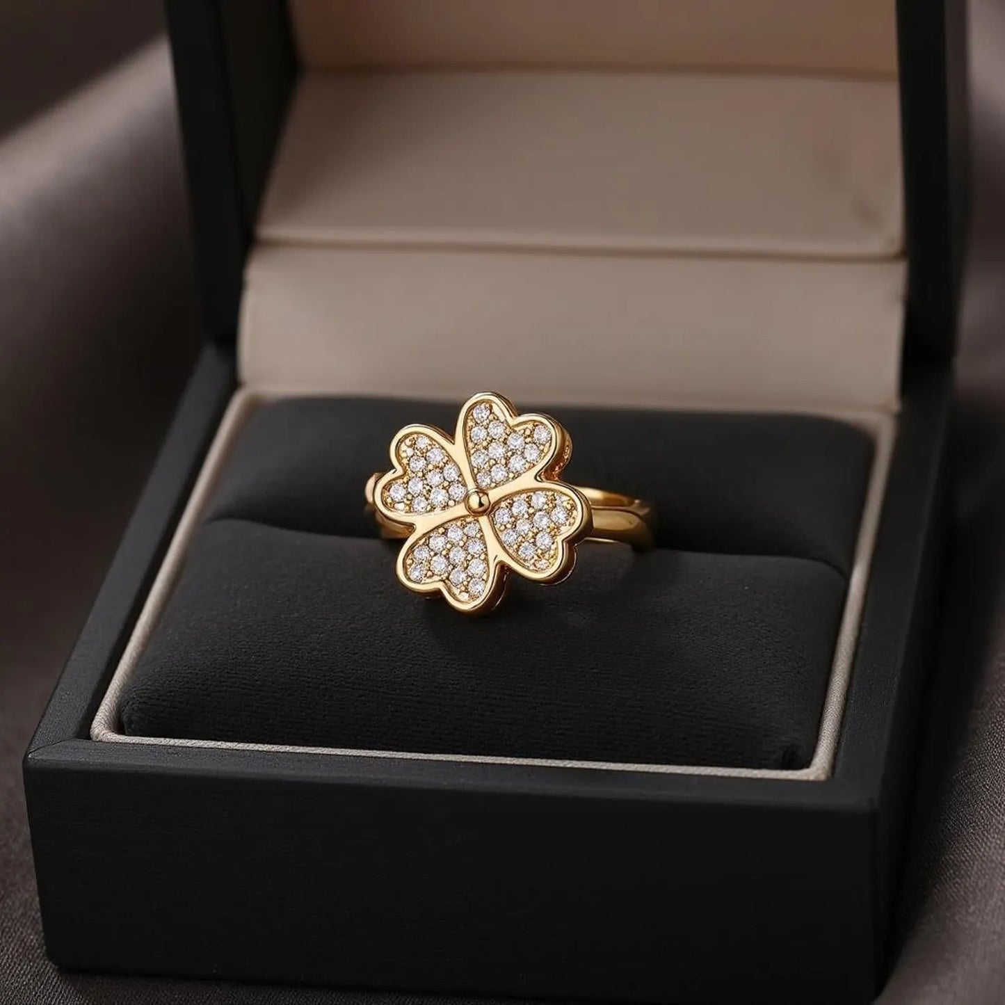 Clover Zircon Rotating Ring